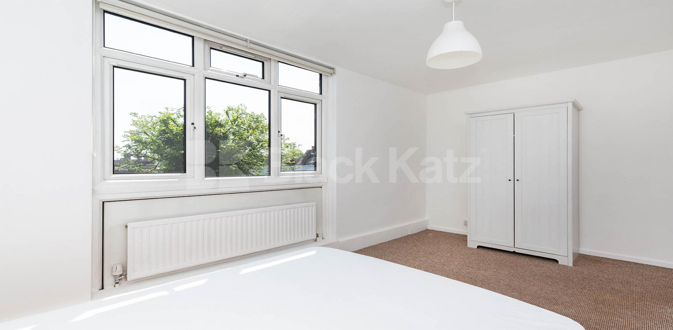 			3 Bedroom, 1 bath, 1 reception Flat			 Maitland Park Road, Camden